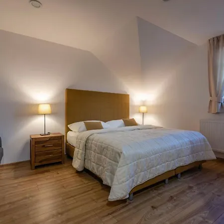 Zvonica Vila Nová Lesná